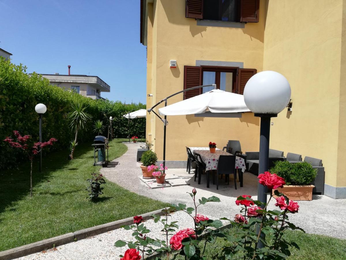 B&B Villa Rosa SantʼAntonio Abate Exterior foto